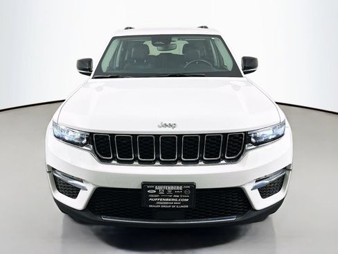 Used 2022 Jeep Grand Cherokee Limited AWD/4WD image 2