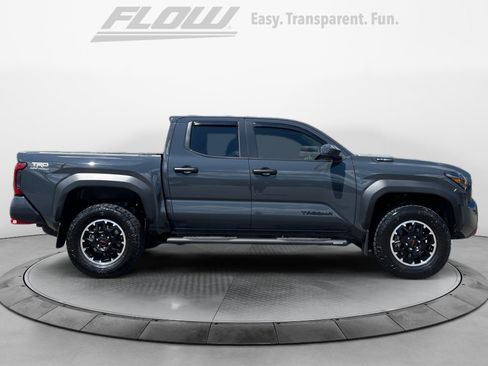 Used 2025 Toyota Tacoma TRD Off-Road AWD/4WD image 8
