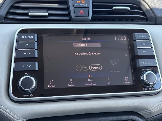 Used 2020 Nissan Versa SV FWD image 22
