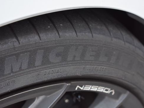 Used 2021 Chevrolet Corvette Stingray Preferred Cpe w/ Z51 Performance Package image 21