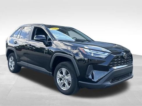 Used 2025 Toyota RAV4 XLE AWD/4WD image 7