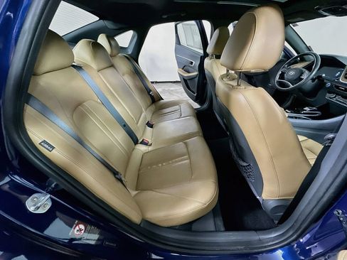 Used 2021 Hyundai Sonata Limited FWD image 12