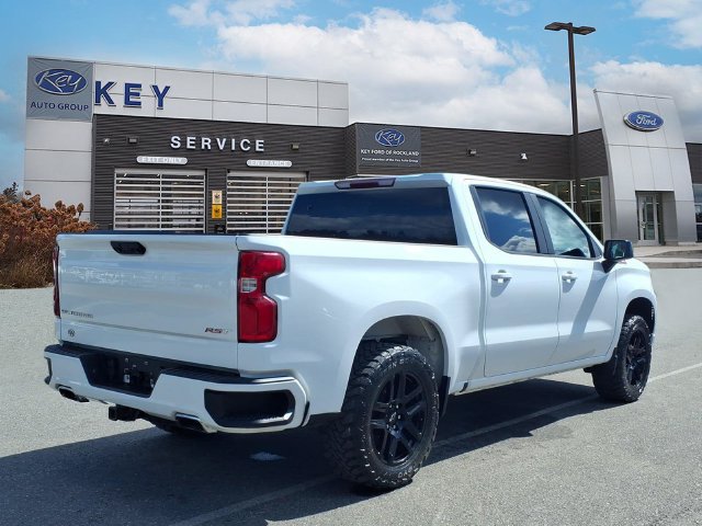Used 2022 Chevrolet Silverado 1500 RST w/ Z71 Off-Road Package AWD/4WD image 5