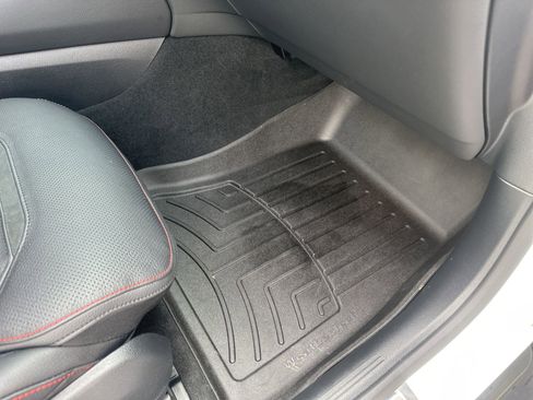 Used 2026 Mercedes-Benz GLC 43 AMG 4MATIC image 11