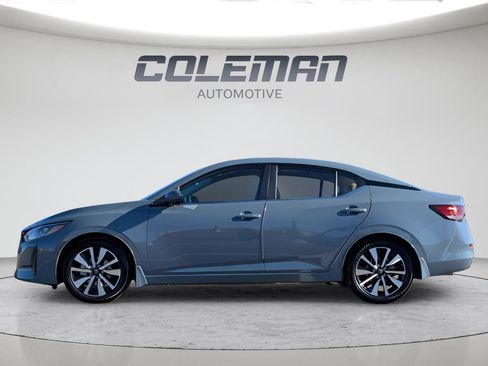 Certified 2025 Nissan Sentra SV w/ SV Premium Package FWD image 8