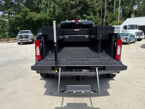Used 2022 Ford F450 Platinum w/ FX4 Off-Road Package AWD/4WD image 54