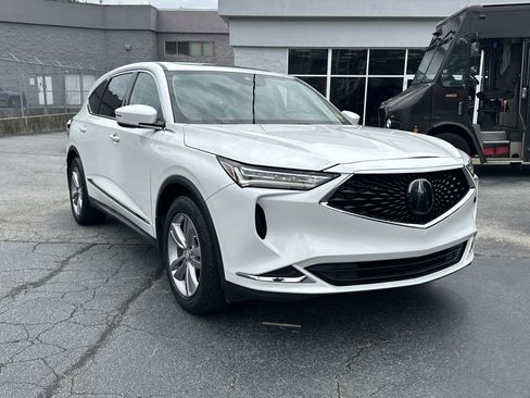 Used 2022 Acura MDX SH-AWD image 2