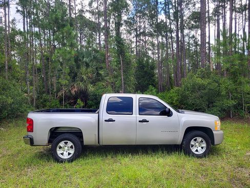Used 2009 Chevrolet Silverado 1500 LT RWD image 8