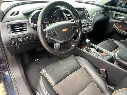 Used 2015 Chevrolet Impala LT w/ Convenience Package FWD image 11
