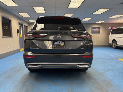 Used 2025 Mitsubishi Outlander SEL image 7