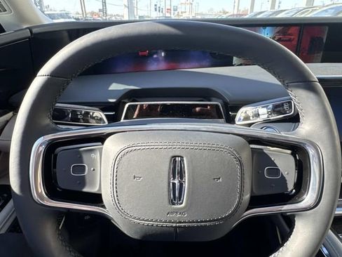 New 2026 Lincoln Nautilus Reserve image 27