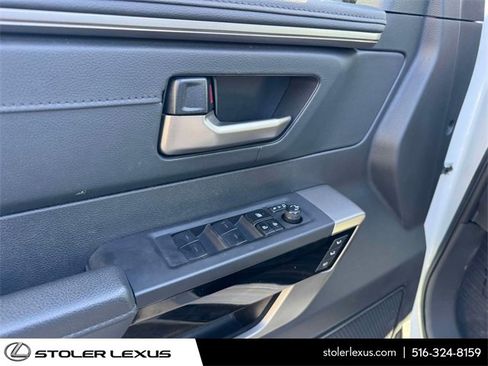 Used 2024 Toyota Tundra Limited image 17