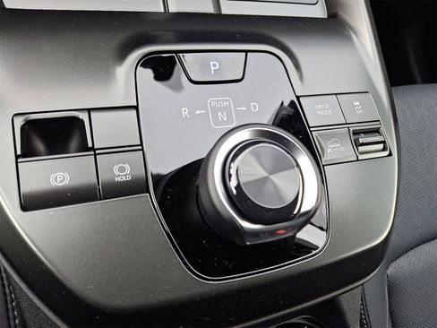 New 2026 Subaru Solterra Premium image 7