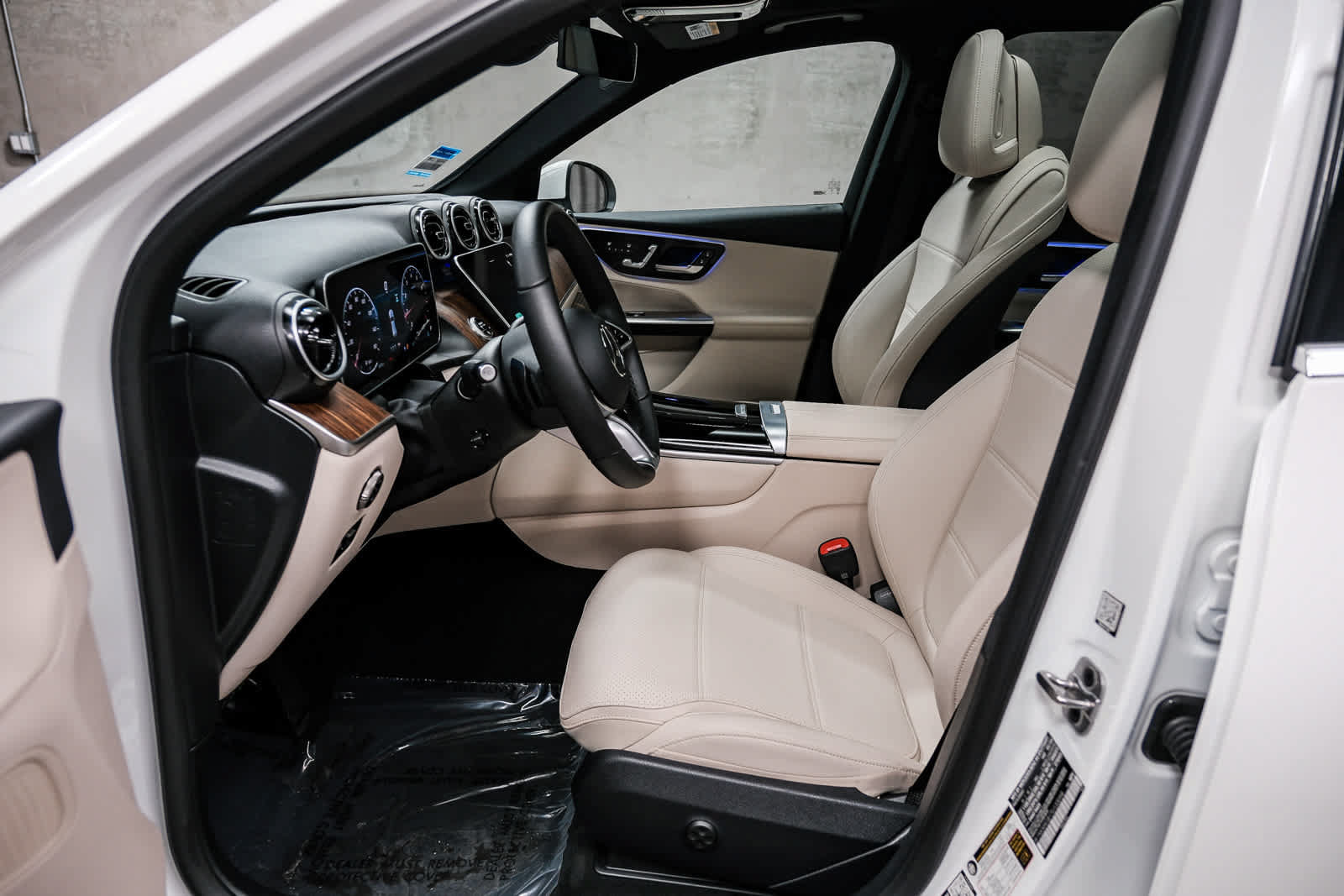 Certified 2026 Mercedes-Benz GLC 300 image 25