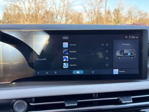 Certified 2025 Hyundai Tucson Blue image 17