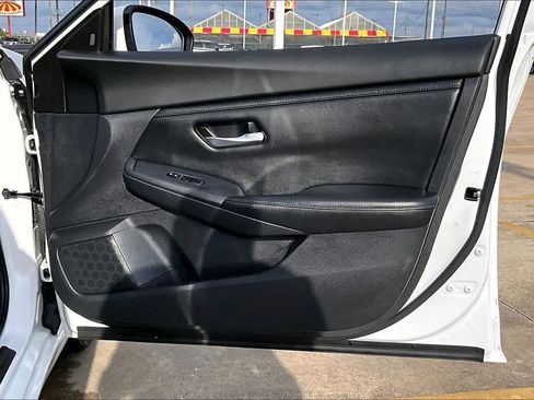 Used 2022 Nissan Sentra SV w/ All-Weather Package image 23