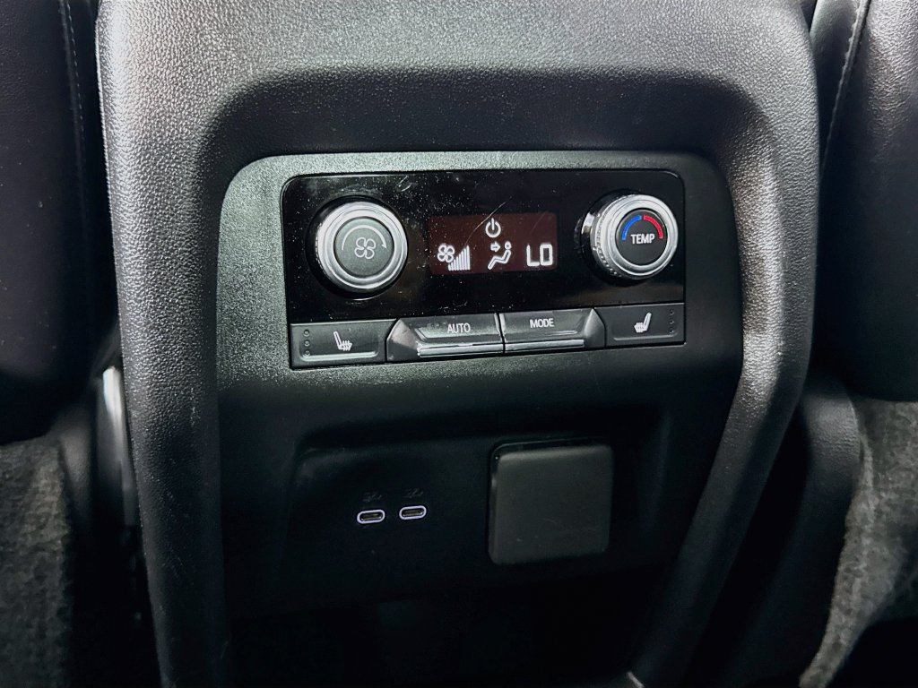 Used 2025 GMC Acadia AT4 w/ Luxury Package AWD/4WD image 21