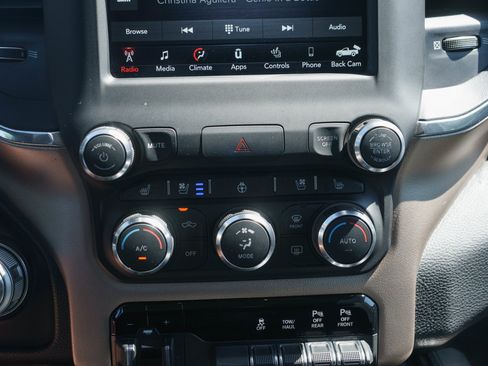 Used 2020 RAM 1500 Laramie AWD/4WD image 17
