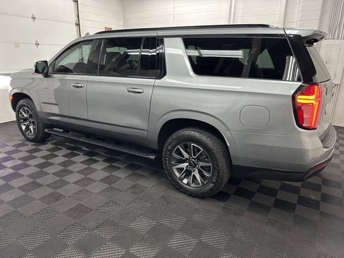 Used 2023 Chevrolet Suburban Z71 w/ Luxury Package image 6