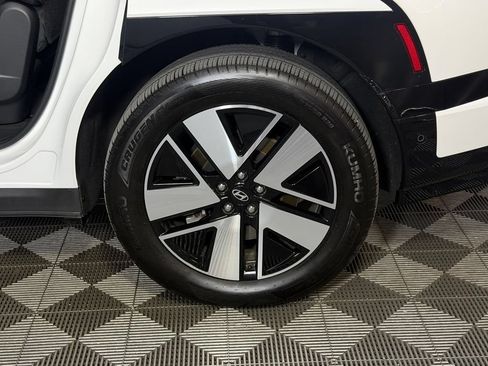 Used 2026 Hyundai Ioniq 9 SEL AWD/4WD image 13