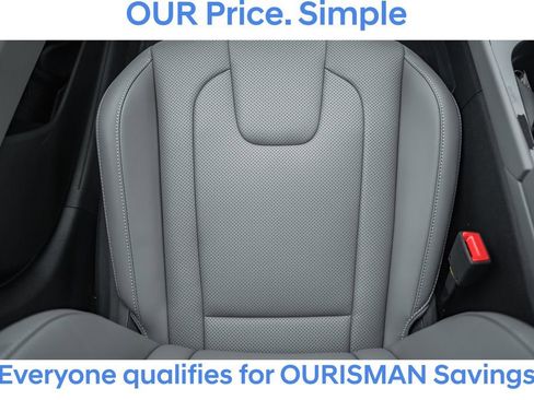 New 2025 Hyundai Elantra Limited image 30