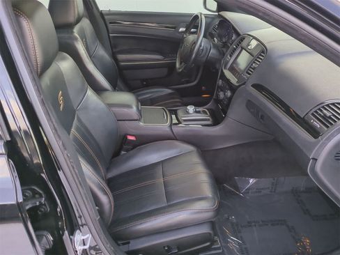 Used 2016 Chrysler 300 S w/ 300S Premium Group image 22