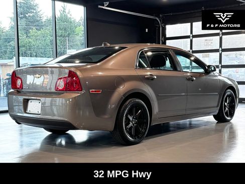Used 2012 Chevrolet Malibu LS w/ LS Uplevel Package FWD image 3