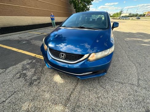 Used 2013 Honda Civic LX image 9