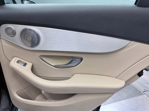 Used 2015 Mercedes-Benz C 300 4MATIC Sedan image 18