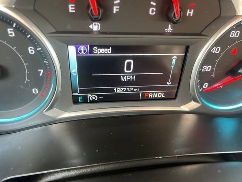 Used 2019 Chevrolet Traverse LT image 15