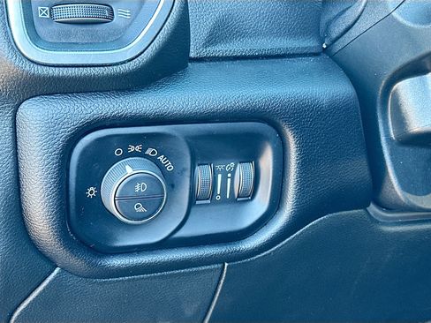 Used 2024 RAM 2500 Laramie image 17