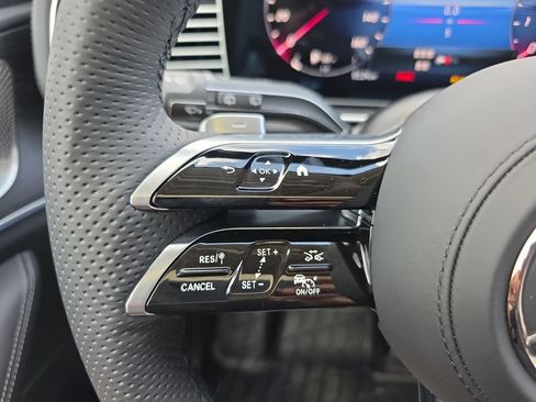 Used 2026 Mercedes-Benz GLS 450 4MATIC image 21