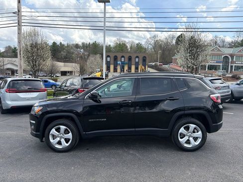 Used 2020 Jeep Compass Latitude image 6
