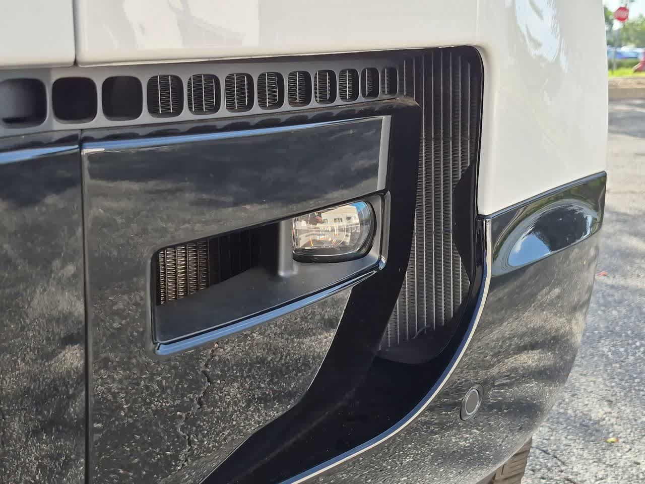 New 2026 Land Rover Defender 110 X-Dynamic SE AWD/4WD image 11