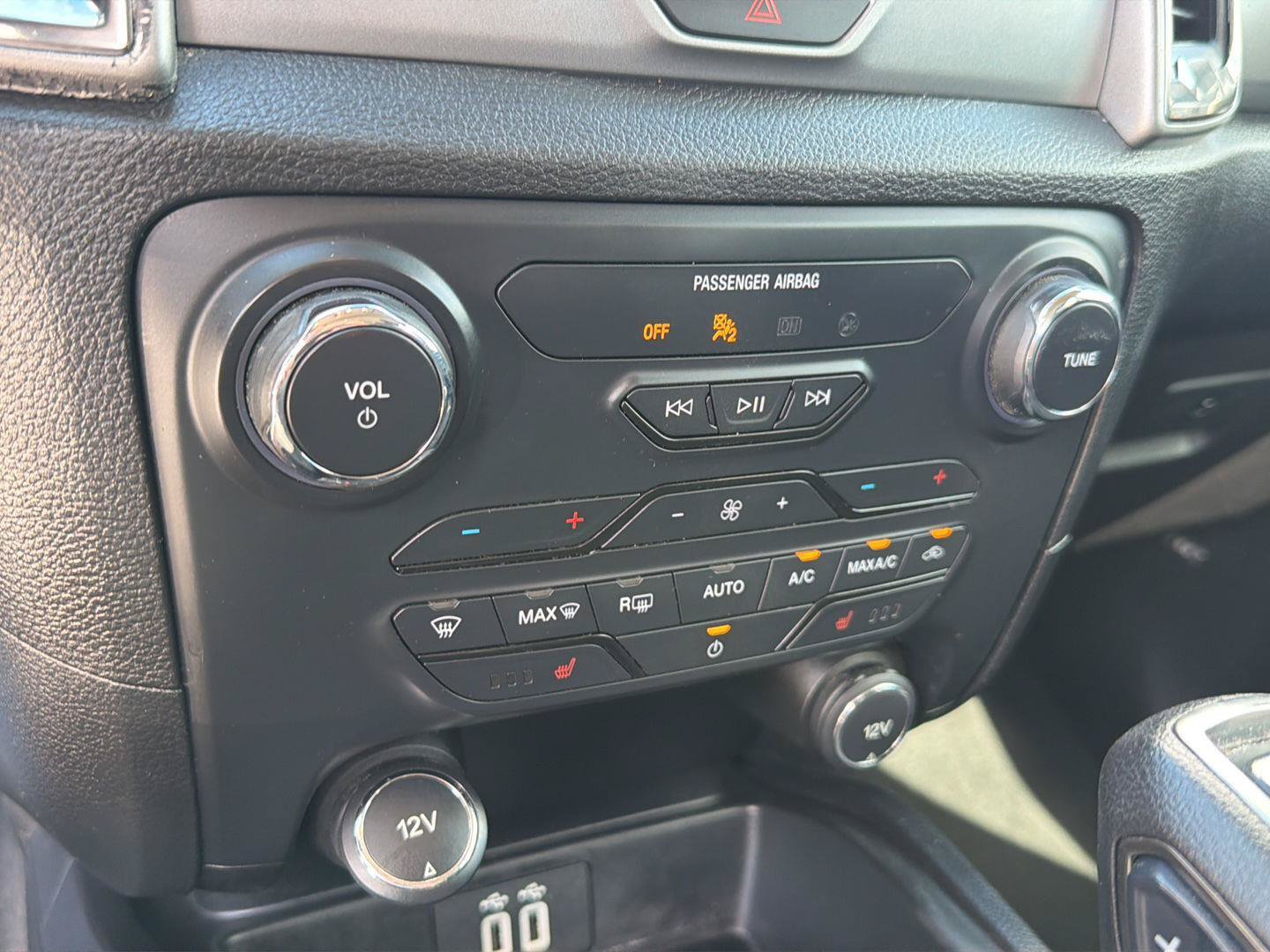 Used 2019 Ford Ranger XLT w/ Equipment Group 302A Luxury AWD/4WD image 28