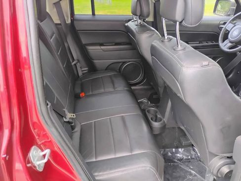 Used 2017 Jeep Patriot High Altitude image 13