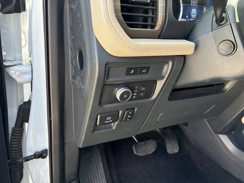 Used 2022 Ford Expedition Max Limited RWD image 19