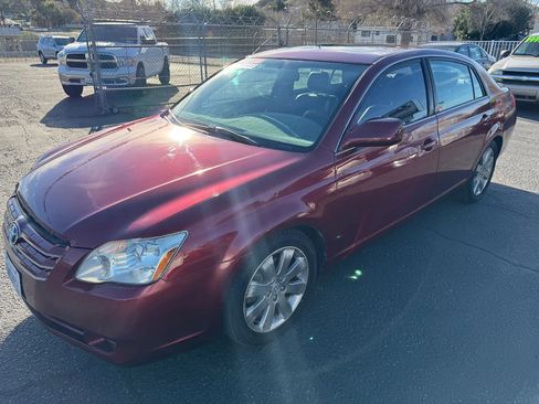 Used 2005 Toyota Avalon Touring image 4