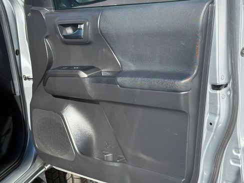 Certified 2022 Toyota Tacoma TRD Sport image 33