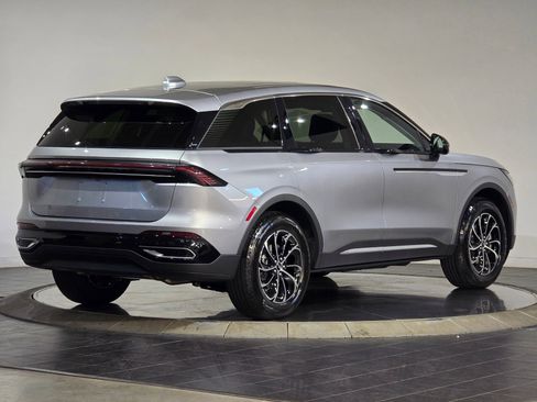 New 2025 Lincoln Nautilus Premier w/ Equipment Group 102A image 4