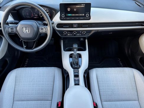 Used 2023 Honda HR-V LX image 10