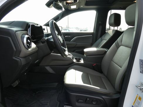 Certified 2024 Chevrolet Colorado ZR2 w/ ZR2 Convenience Package III image 20