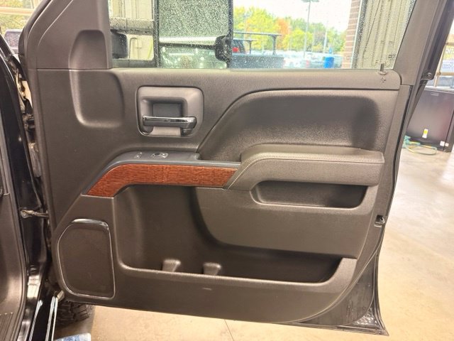 Used 2017 GMC Sierra 2500 SLT w/ Driver Alert Package AWD/4WD image 28