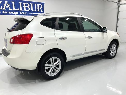 Used 2013 Nissan Rogue SV w/ Premium Pkg AWD/4WD image 16