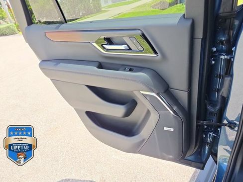New 2026 GMC Yukon Denali AWD/4WD image 11