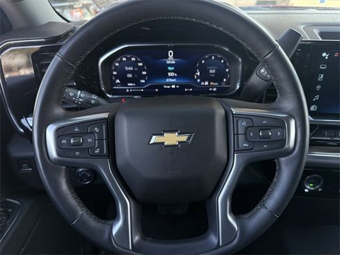 Used 2024 Chevrolet Silverado 1500 LT image 13