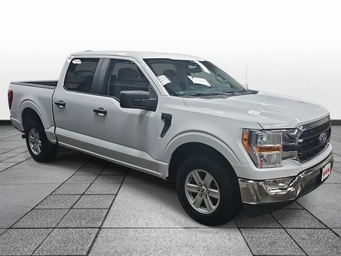 Used 2021 Ford F150 XLT image 3