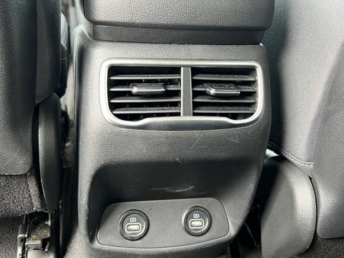 Used 2023 Hyundai Santa Fe SE AWD/4WD image 13