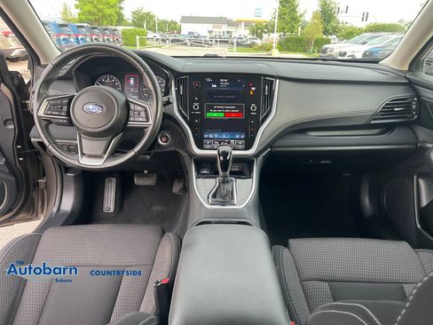 Used 2024 Subaru Outback Premium AWD/4WD image 12