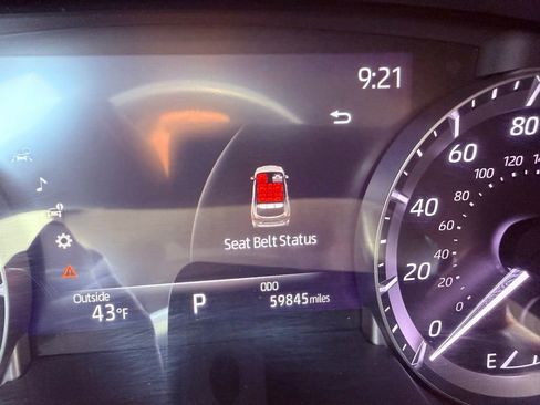 Used 2023 Toyota Highlander LE image 21